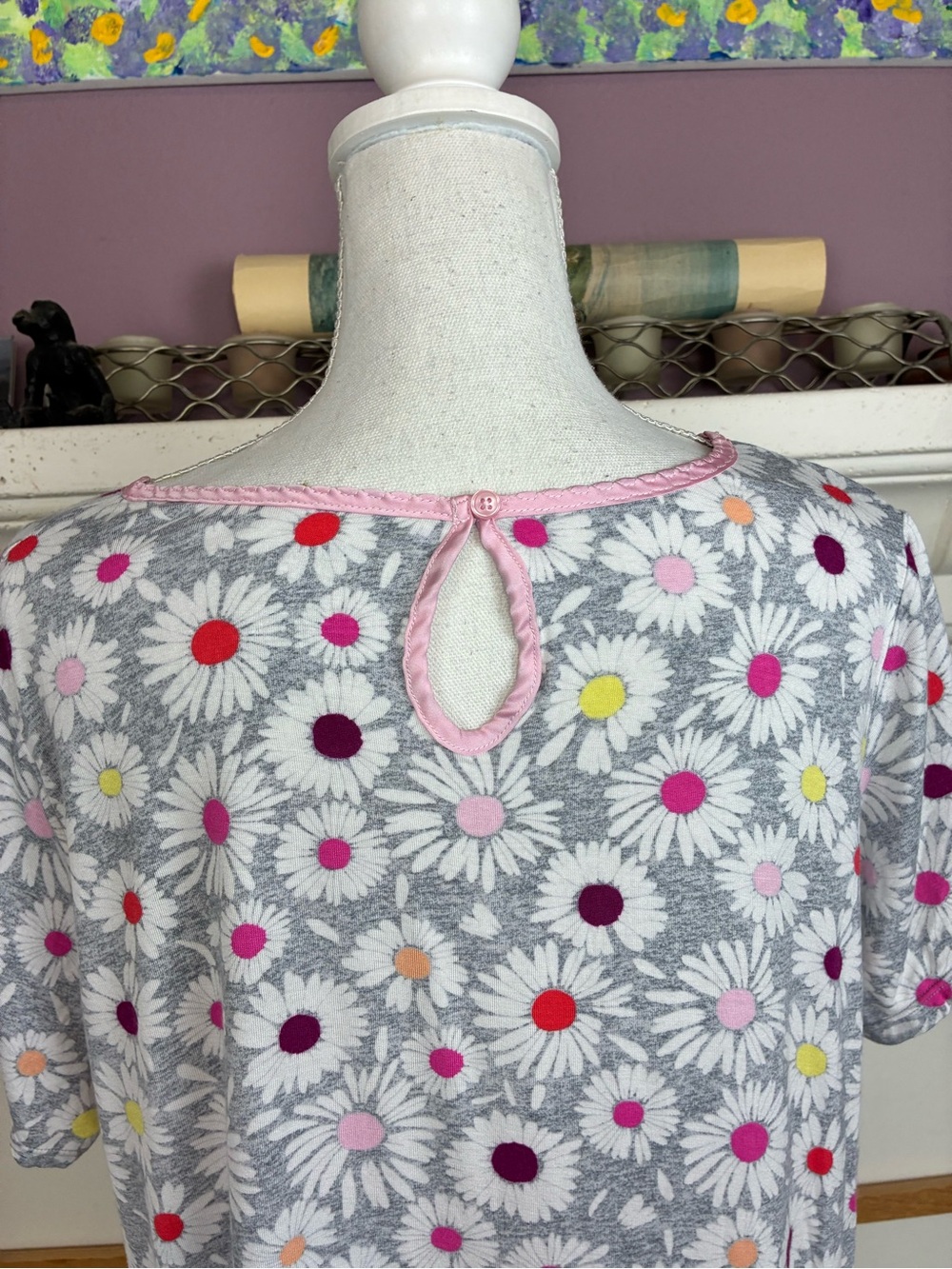 Cute PJ Set Short Sleeve Top & cropped long pants keeps you cool with pockets - Picture 8 of 11